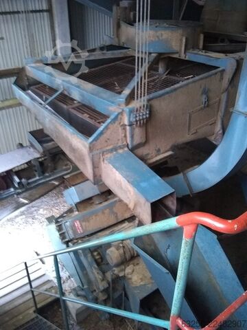 Wood chipper with screen Bruks 1503M