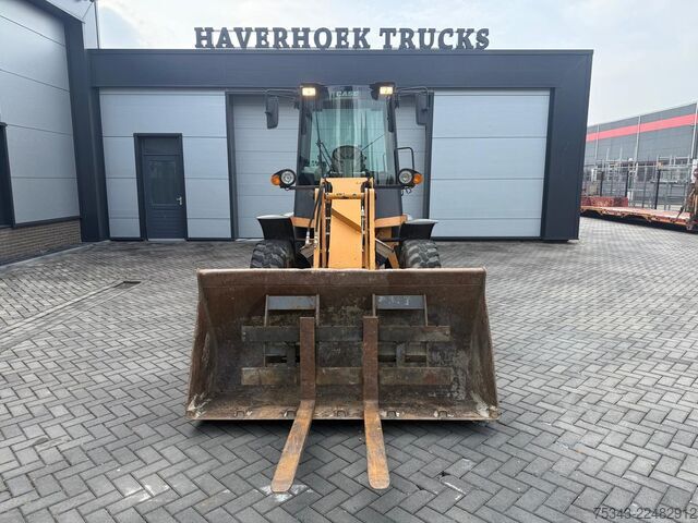 Loader Case 121E Serie 3