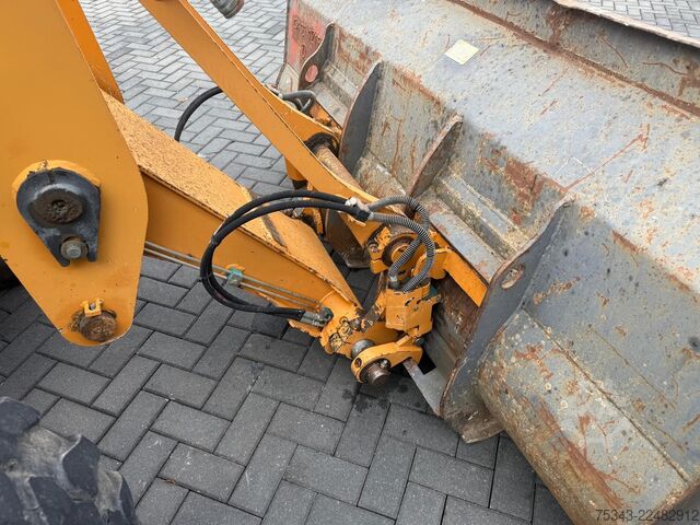 Loader Case 121E Serie 3