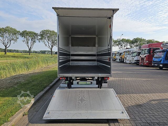 Suitcase MERCEDES-BENZ SPRINTER 317 Bakwagen Laadklep!