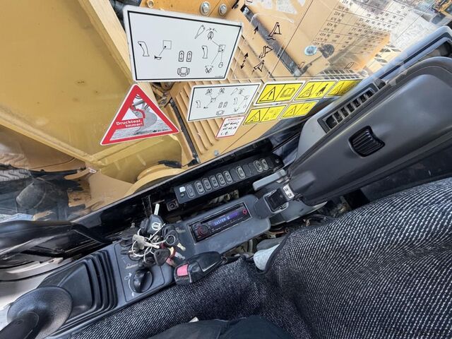 MINI EXCAVATOR Caterpillar 308 D