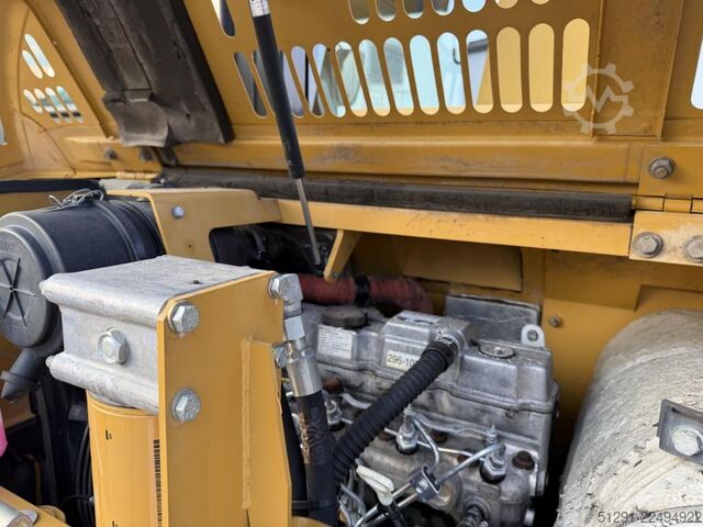 MINI EXCAVATOR Caterpillar 308 D