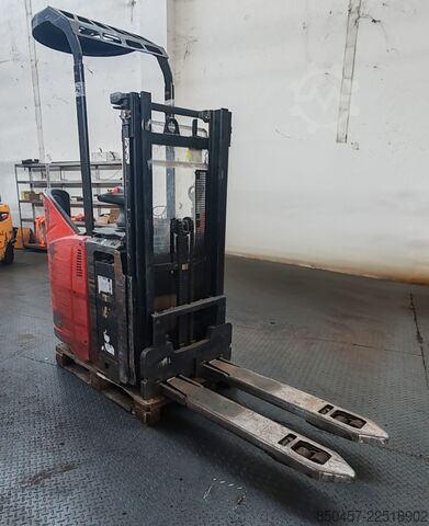 Palettenstapler Linde L12 defect