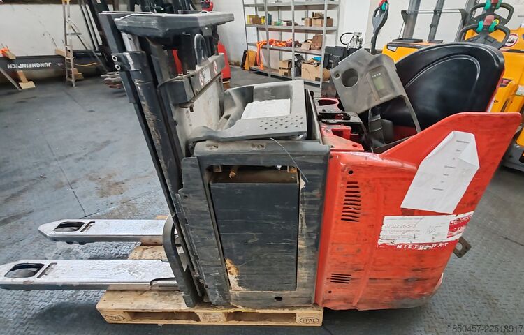 Palettenstapler Linde L12LHP DEFECT
