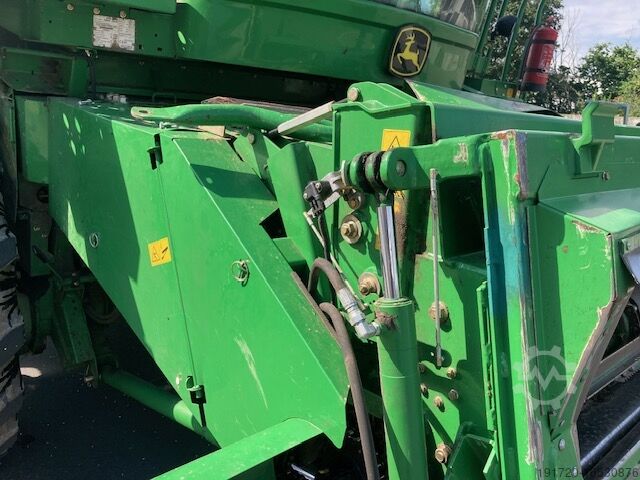 Combine harvester John Deere T660 Hilmaster