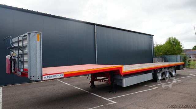 Semi low-loader Reistreyler 3 axle semi low loader unused