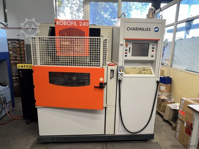 Drahterodiermaschine CHARMILLES Robofil 240