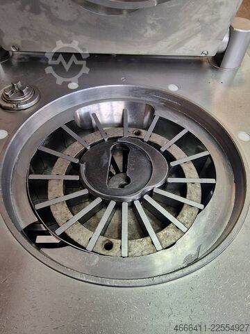 Meat processing vacuum filling machine Handtmann VF 80
