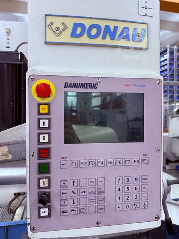 Manske Baumaschinen GmbH & Co. KG Manske Baumaschinen GmbH & Co. KG Manske Baumaschinen GmbH & Co. KG