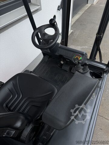 Forklift Linde E20-02
