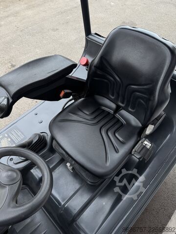 Forklift Linde E20-02