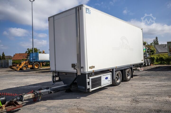 Refrigerated/freezer transport CHEREAU CHEREAU+CARRIER+DHOLLANDIA 2.5 T.