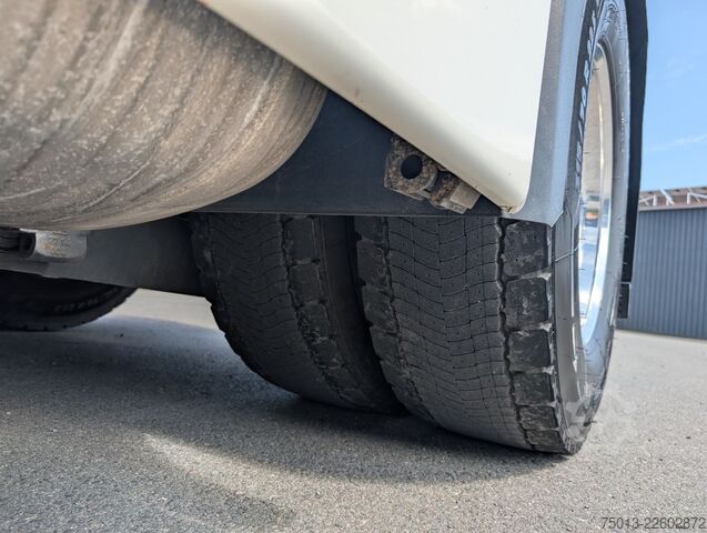 Standard SZM MERCEDES-BENZ ACTROS 1851 LS GigaSpace, erst 71 Tkm