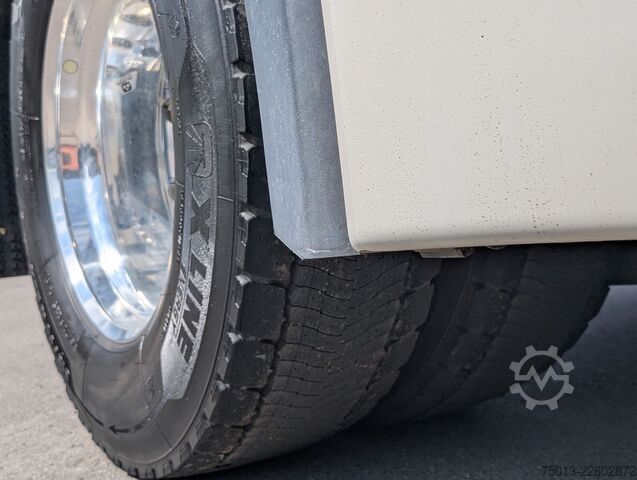 Standard SZM MERCEDES-BENZ ACTROS 1851 LS GigaSpace, erst 71 Tkm