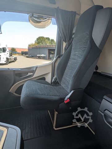 Standard SZM MERCEDES-BENZ ACTROS 1851 LS GigaSpace, erst 71 Tkm