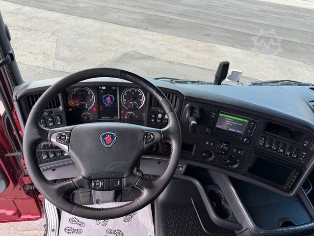 Truck mounted crane SCANIA R490 8x2*6 Euro 6 Tipper / Crane HMF 3220 K6