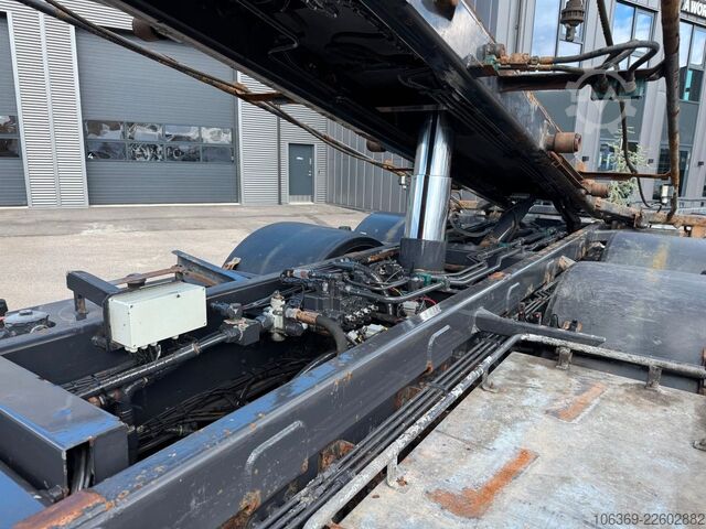 Truck mounted crane SCANIA R490 8x2*6 Euro 6 Tipper / Crane HMF 3220 K6