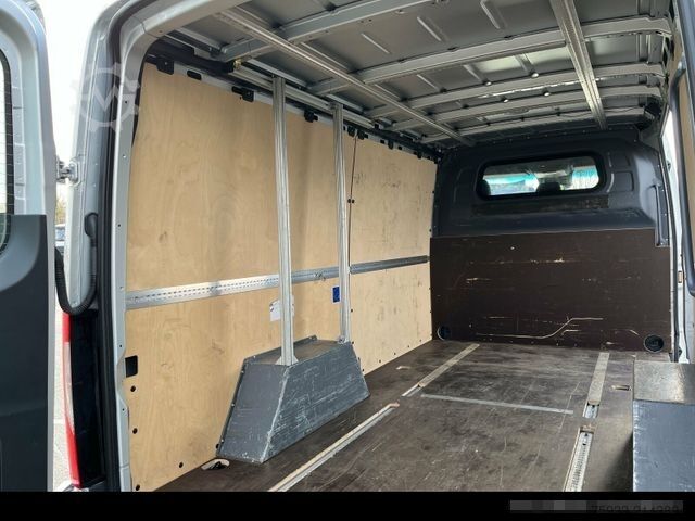 Panel van MERCEDES-BENZ Sprinter 317 CDI AUTOMATIK+AHK2.8t+DISTRONIC+LED