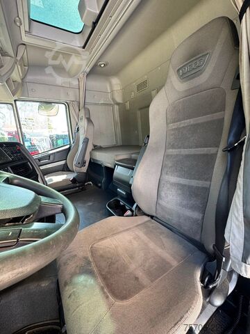 Standard tractor unit IVECO Stralis 440S46*Flachdach*1 Bett*PTO*Retarder*TOP