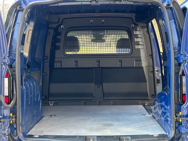 Panel van VOLKSWAGEN CADDY 2.0 TDI KLIMA SHZ PDC VORNE + HINTEN