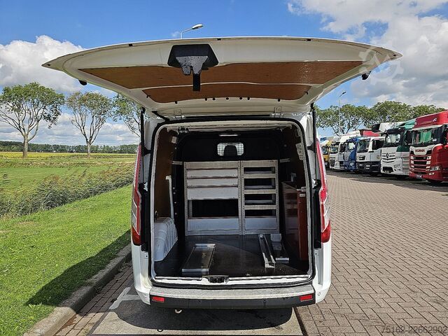 High-roof van FORD TRANSIT CUSTOM 2.0 L2 DubbeleCabine NAP