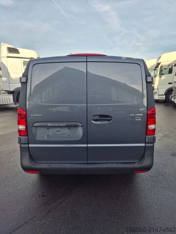 Van Mercedes-Benz VITO 111 CDI