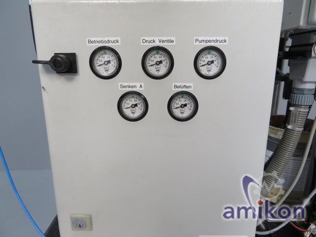 Prüfstation für Kleberköpfe inklusive DÜRR 5 Robotergeführte Kleberköpfe