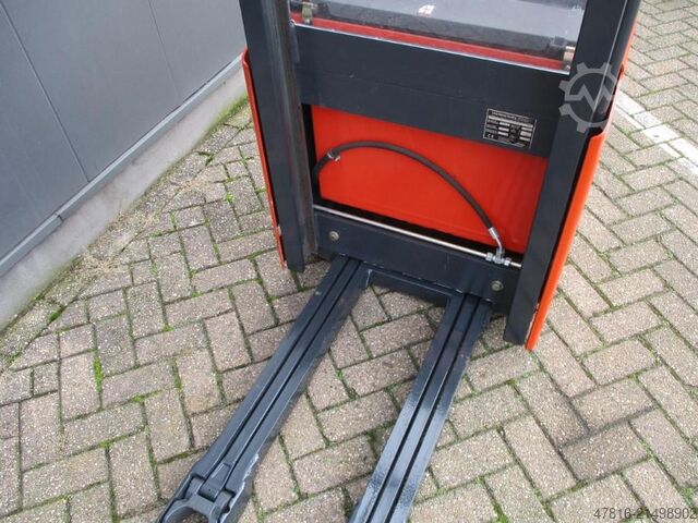 Hochhubwagen Linde L12i