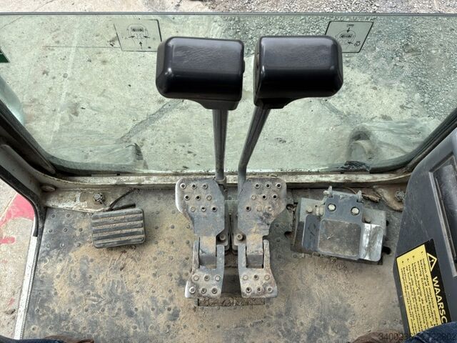 Raupenbagger Takeuchi TB138 FR