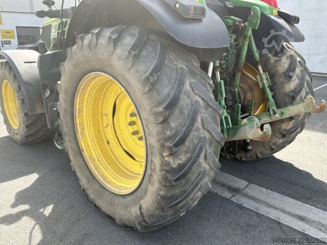 Traktor John Deere 6195M