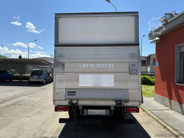 Geschlossener Lieferwagen Iveco Daily 35-160