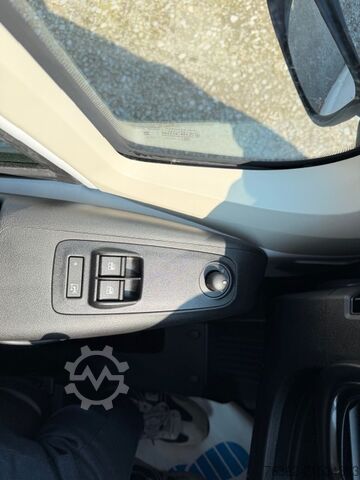 Box wagon high + long Fiat Ducato L4H2 180 LED Kamera Klima AHK