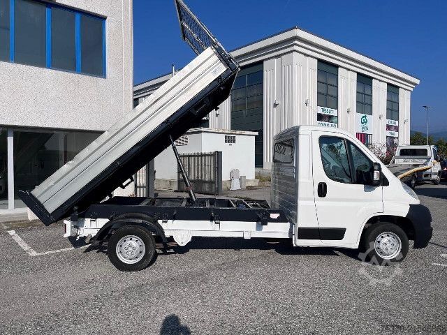 Dreiseitenkipper LKW Peugeot BOXER