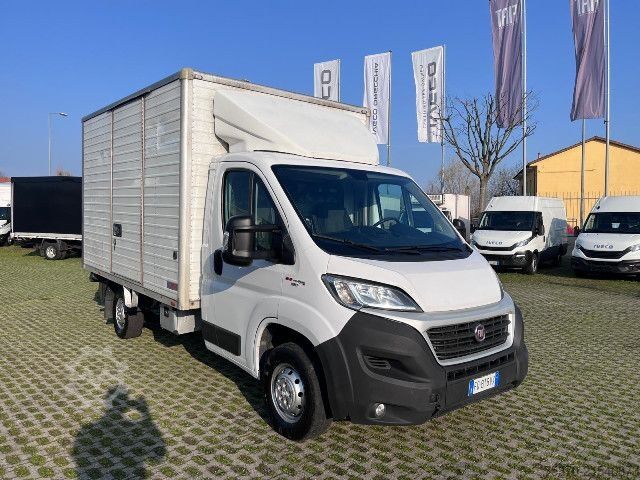 Transporter mit Koffer Fiat DUCATO