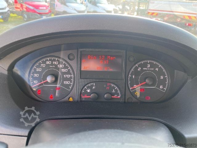 Transporter mit Koffer Fiat DUCATO