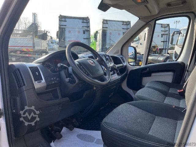 Transporter mit Koffer Fiat DUCATO