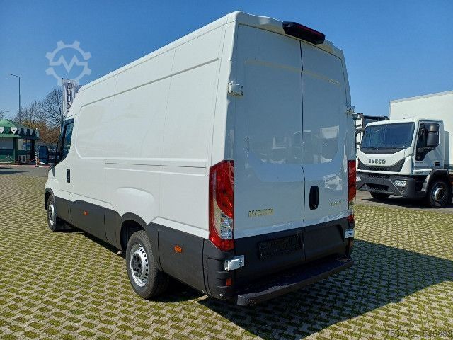 Kastenwagen IVECO DAILY 35S16A8 - 3520