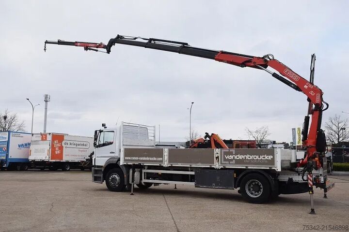 Ladepritsche Mercedes-Benz Axor 1829 + Fassi 135 Flygip