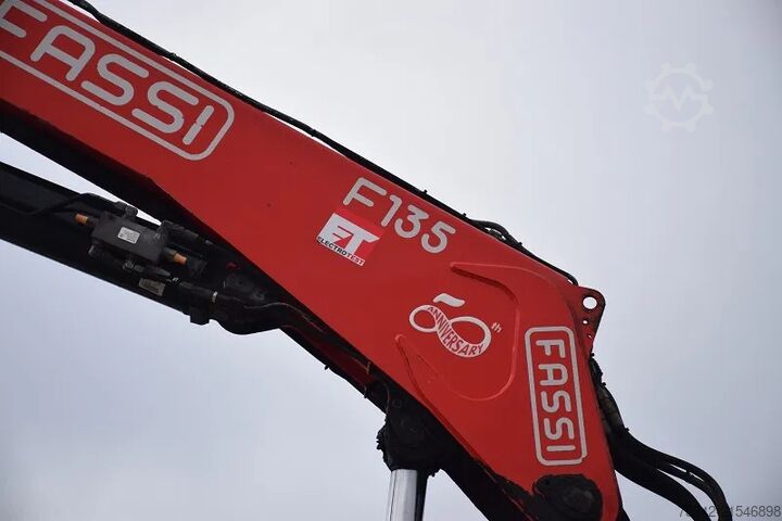 Ladepritsche Mercedes-Benz Axor 1829 + Fassi 135 Flygip