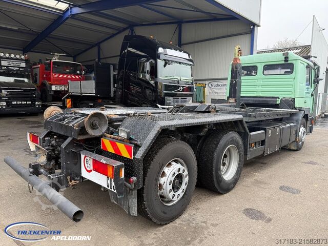 Hook arm system MAN 26.403 6x2 met Stuuras, Handgeschakeld