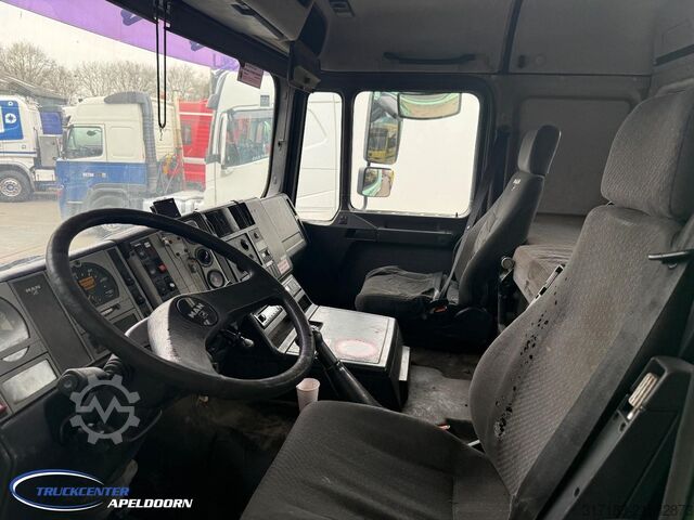 Hook arm system MAN 26.403 6x2 met Stuuras, Handgeschakeld