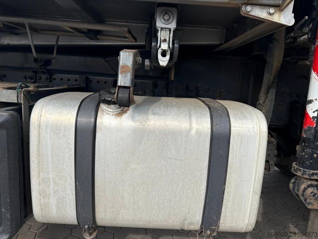 Dreiseitenkipper LKW MERCEDES-BENZ Axor 1833 4x4 HAD Dreiseitenkipper mit MGK Kran