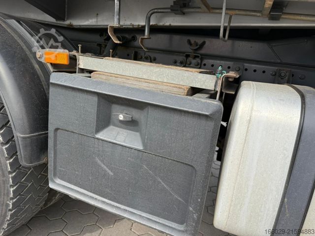LKW mit Pritsche (offen) MERCEDES-BENZ Axor 1833 4x4 HAD Dreiseitenkipper mit MGK Kran