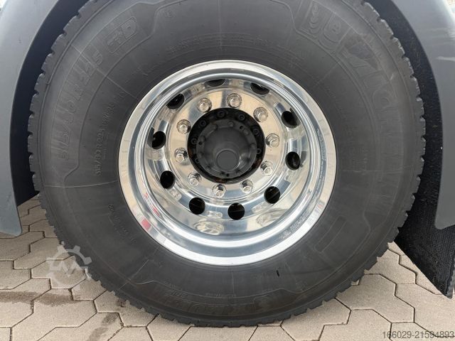 Standard tractor unit SCANIA S 580 V8 Hydraulik, sehr sauber