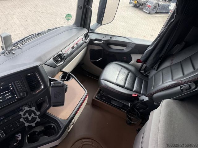 Standard tractor unit SCANIA S 580 V8 Hydraulik, sehr sauber