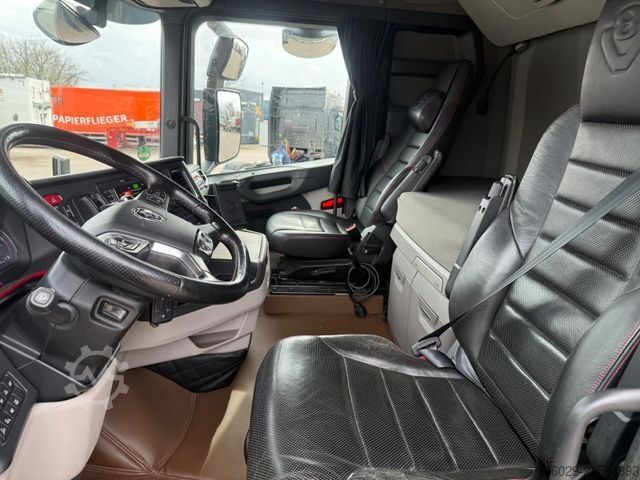 Standard tractor unit SCANIA S 580 V8 Hydraulik, sehr sauber