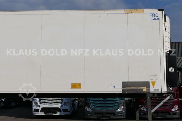 Swap body truck SCHMITZ Schmitz Kühlkoffer BDF Wechselaufbau