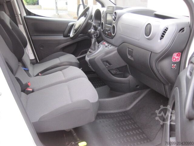 Maßgeschneiderter Lieferwagen Peugeot Partner 1.6 HDI Cateringausbau 3-Sitzer