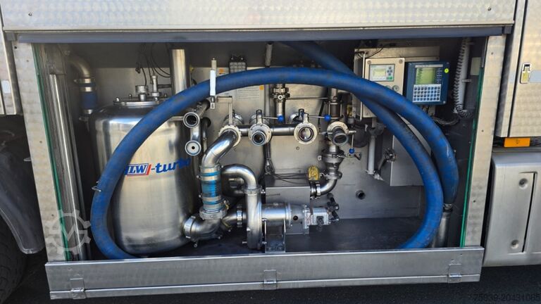 LKW mit Tankaufbau Mercedes Benz Actros 1846 4x2