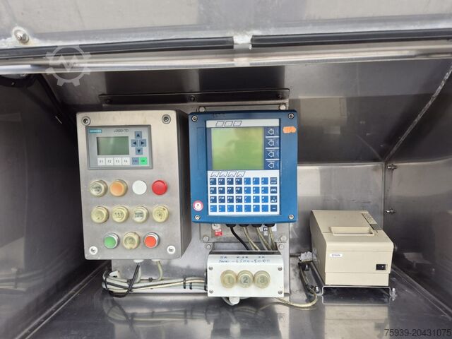 LKW mit Tankaufbau Renault Lander 430 6x2 ISOLIERT - Tankvolumen 16.500 L